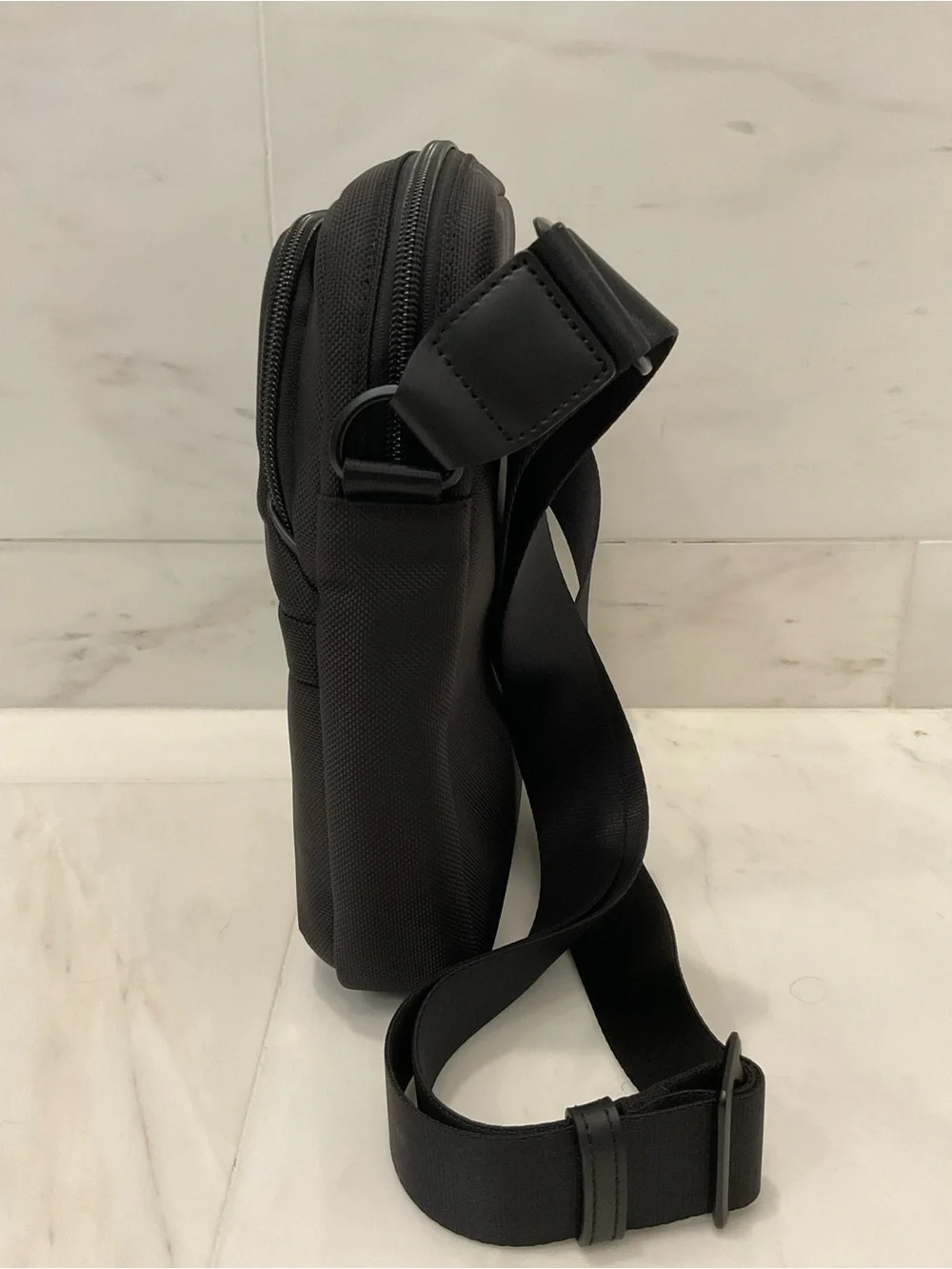 NEW Tumi ALPHA 10.0” MEDIUM FXT Ballistic Nylon Crossbody Bag - BLACK